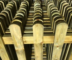 1.2h x 1.8w Premium palisade pointed top