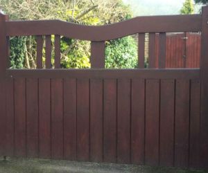 Combe Gate 1.050h x .900w